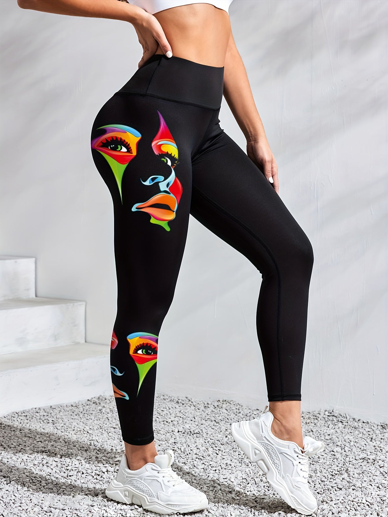 Naisten korkeavyötäröiset joogaleggingsit ainutlaatuisella kasvonaamiokuviolla, joustavat kuntoilutrikoot kuntosalille